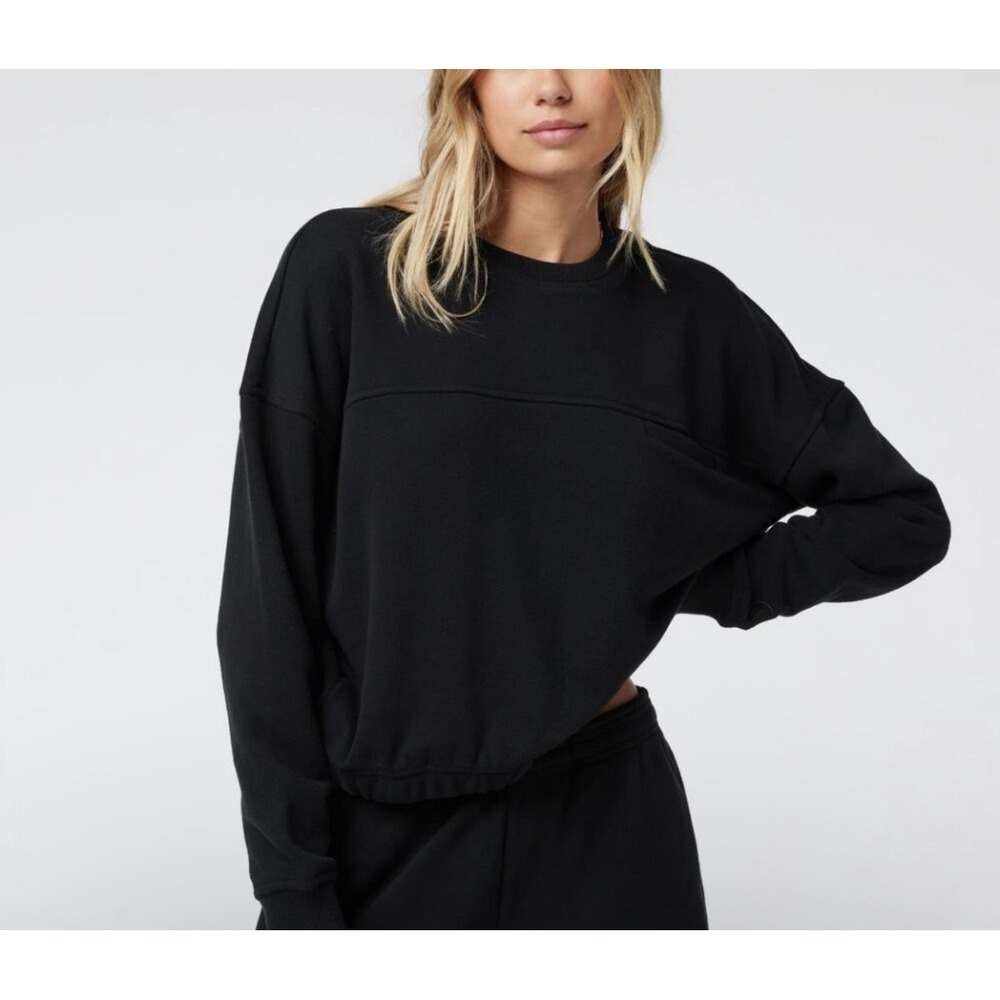 Vuori Womens Sedona Crew Black Raw Edge Slouchy Pullover Sweatshirt Small
